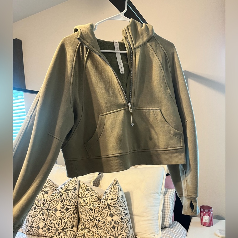 Lulu Lemon Scuba half zip hoodie